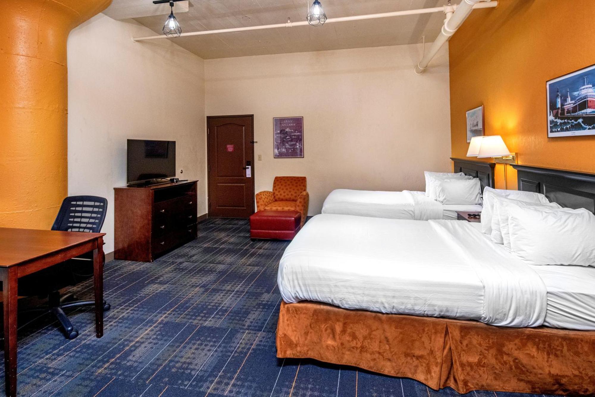 The Suites Hotel At Waterfront Plaza 덜루스 외부 사진