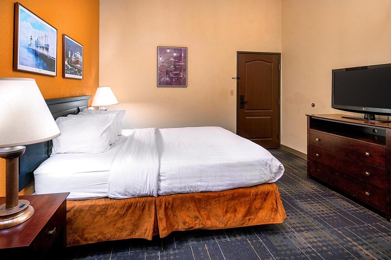 The Suites Hotel At Waterfront Plaza 덜루스 외부 사진