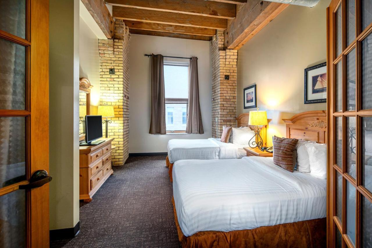 The Suites Hotel At Waterfront Plaza 덜루스 외부 사진